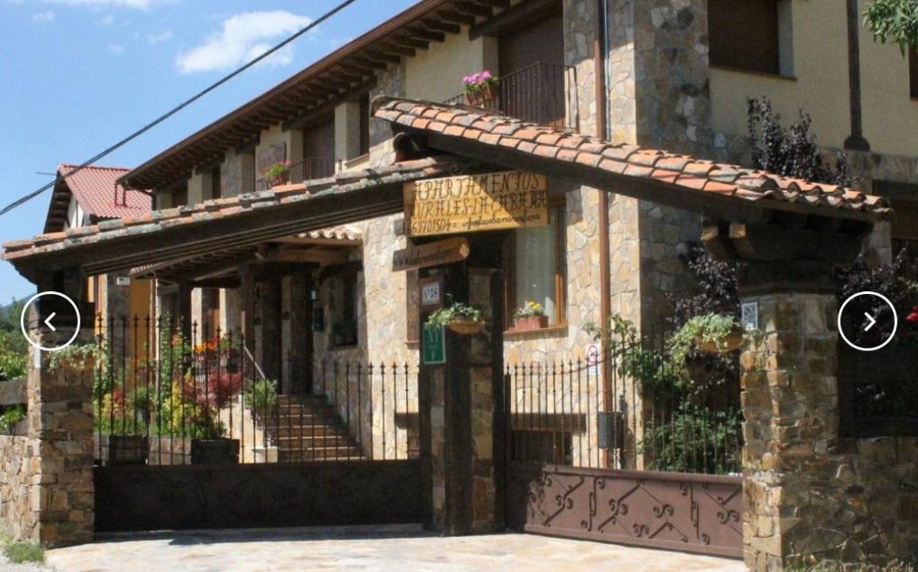 Apartamentos La Cabaña